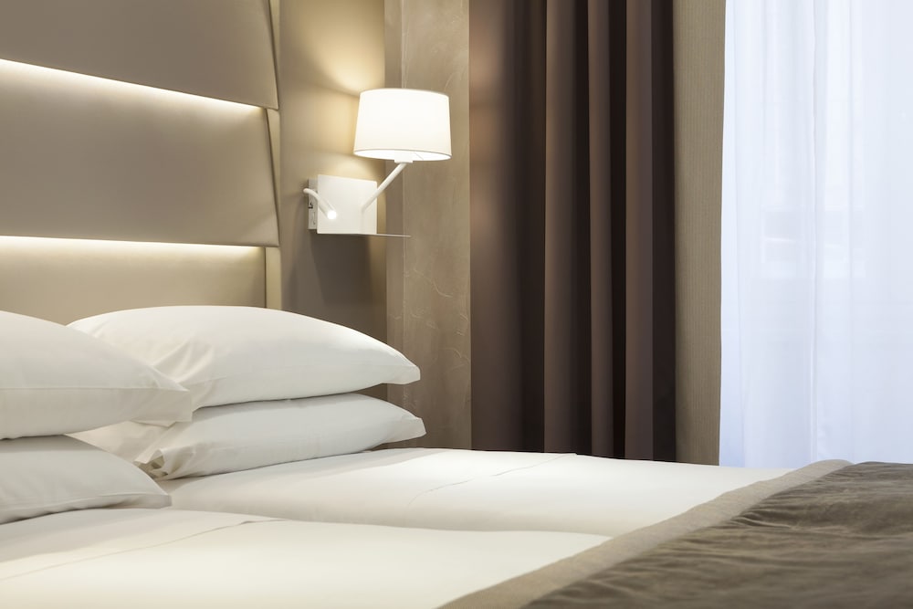 Kennedy Hotel — Hotel rooms in Rome, Lazio