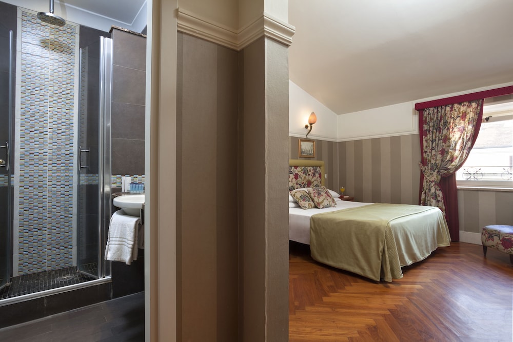 Kennedy Hotel — Hotel rooms in Rome, Lazio