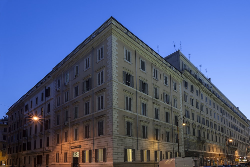 Kennedy Hotel — Hotel building in Rome, Lazio