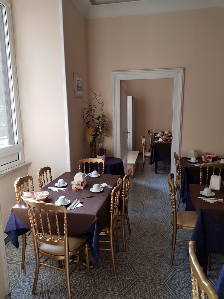 Kennedy Hotel — Restaurant & bars in Rome, Lazio