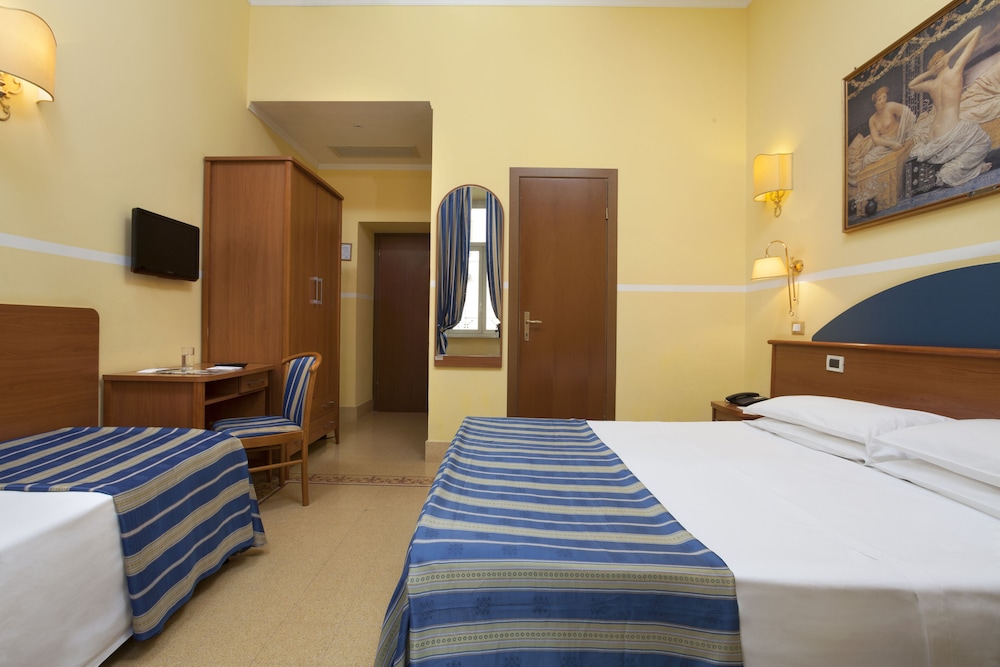 Kennedy Hotel — Hotel rooms in Rome, Lazio