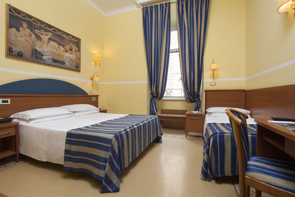 Kennedy Hotel — Hotel rooms in Rome, Lazio