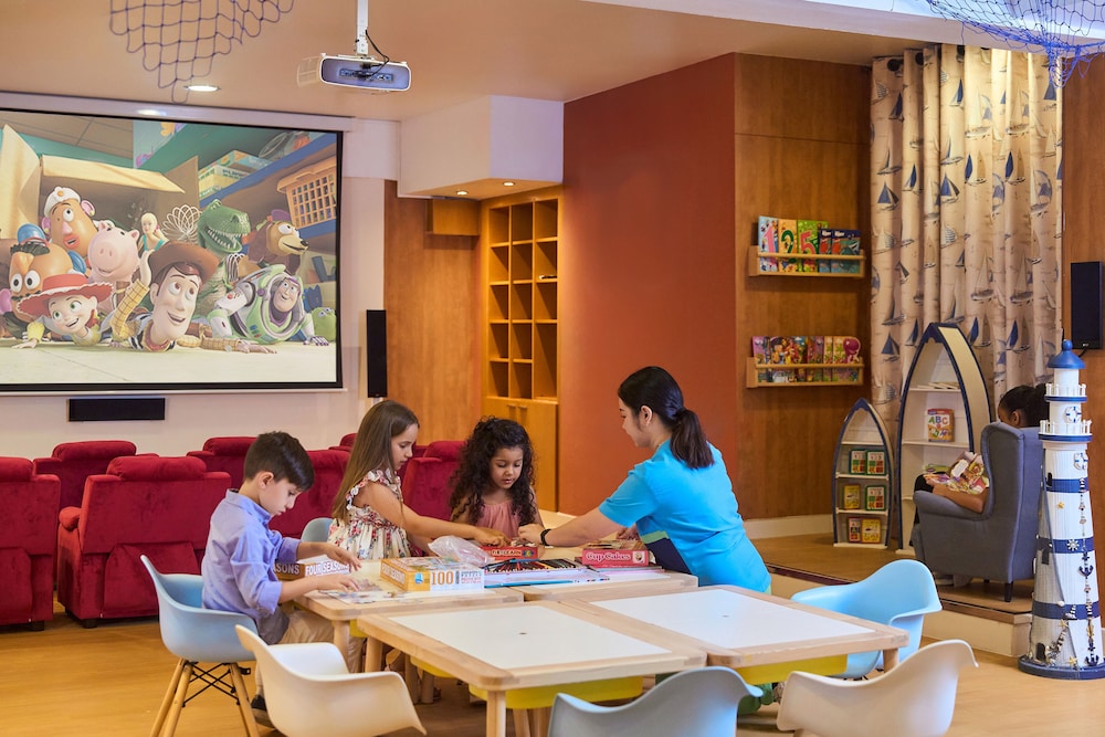 Golden Sands Hotel Apartments — Attractions for children in Dubai