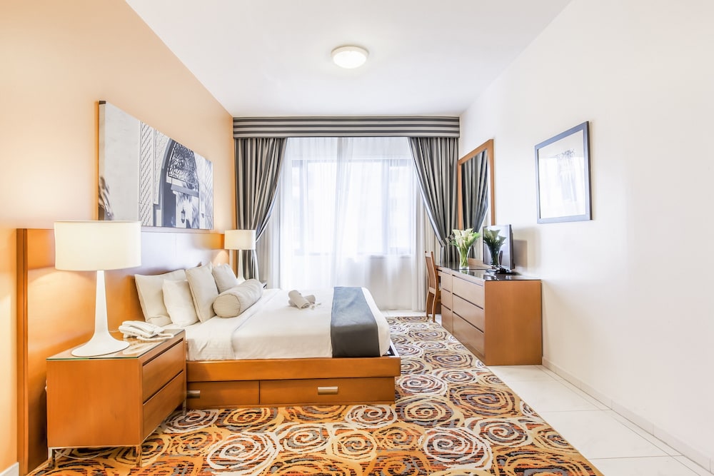 Golden Sands Hotel Apartments — Hotel rooms in Dubai