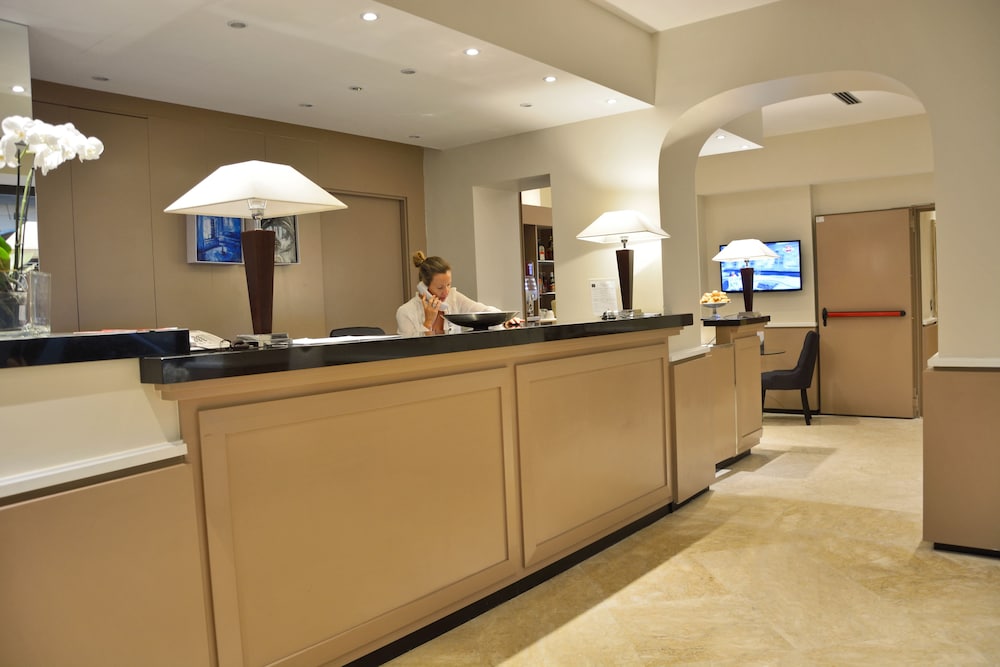 LH Hotel Lloyd Rome — Hotel building in Rome, Lazio