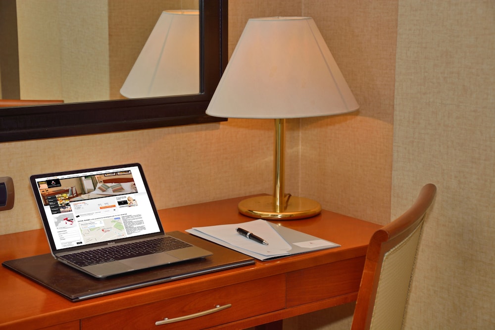 LH Hotel Lloyd Rome — Hotel rooms in Rome, Lazio
