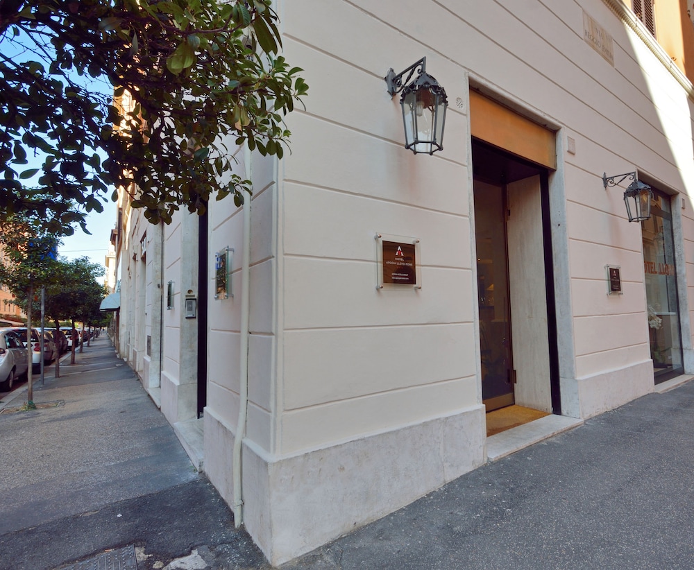 LH Hotel Lloyd Rome — Hotel building in Rome, Lazio
