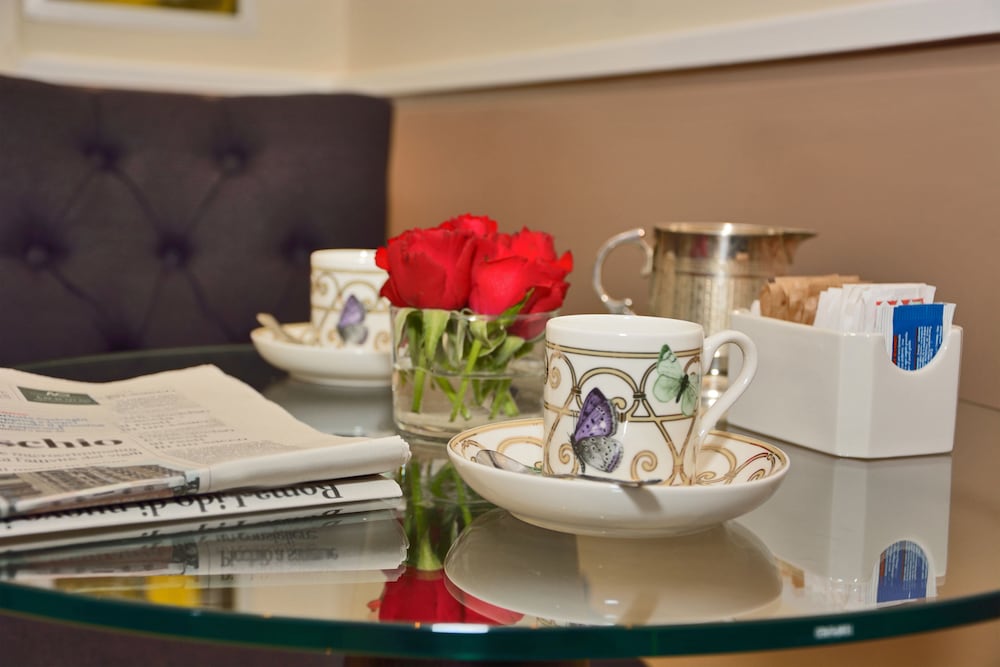 LH Hotel Lloyd Rome — Restaurant & bars in Rome, Lazio