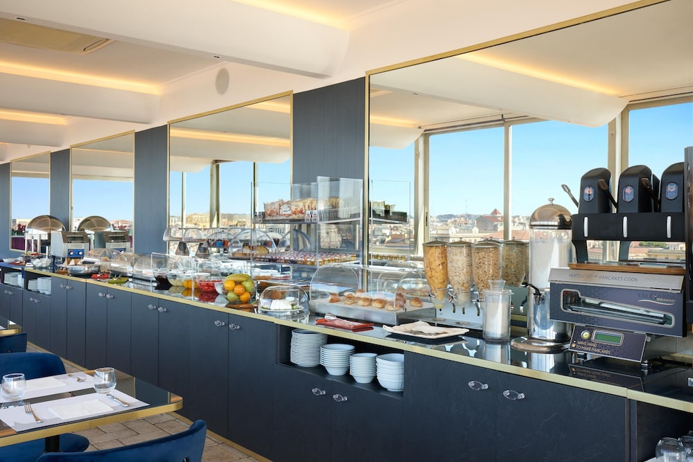 Marcella Royal Hotel - Rooftop Garden — Restaurant & bars in Rome, Lazio