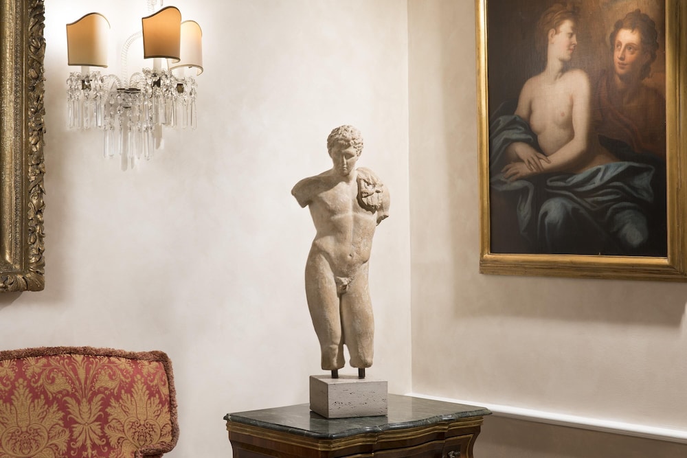 Marcella Royal Hotel - Rooftop Garden — Hotel building in Rome, Lazio