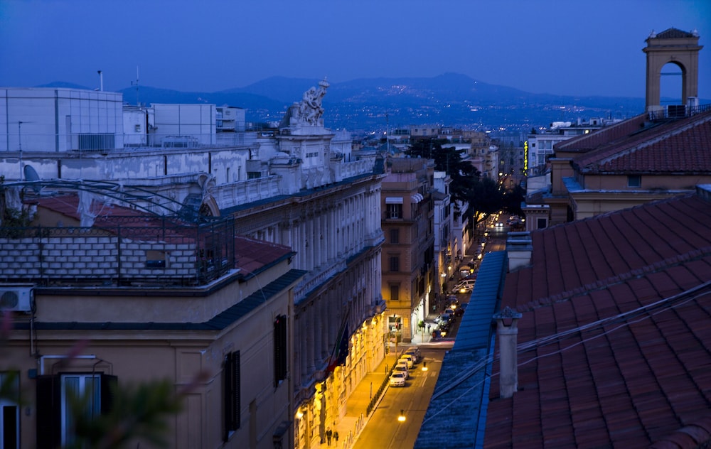 Marcella Royal Hotel - Rooftop Garden — Attractions in the area in Rome, Lazio