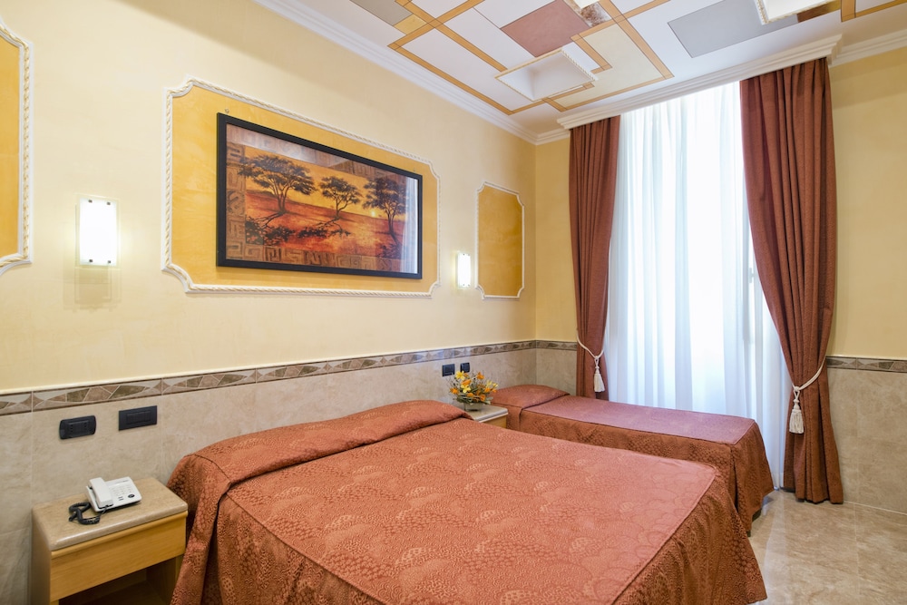 Hotel Marco Polo — Hotel rooms in Rome, Lazio