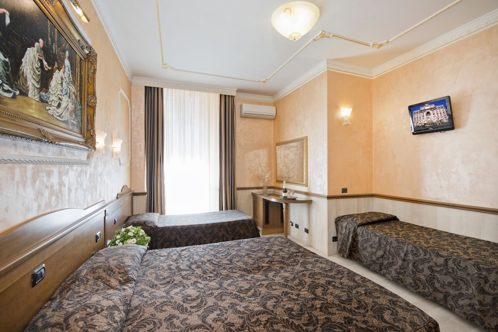 Hotel Marco Polo — Hotel rooms in Rome, Lazio