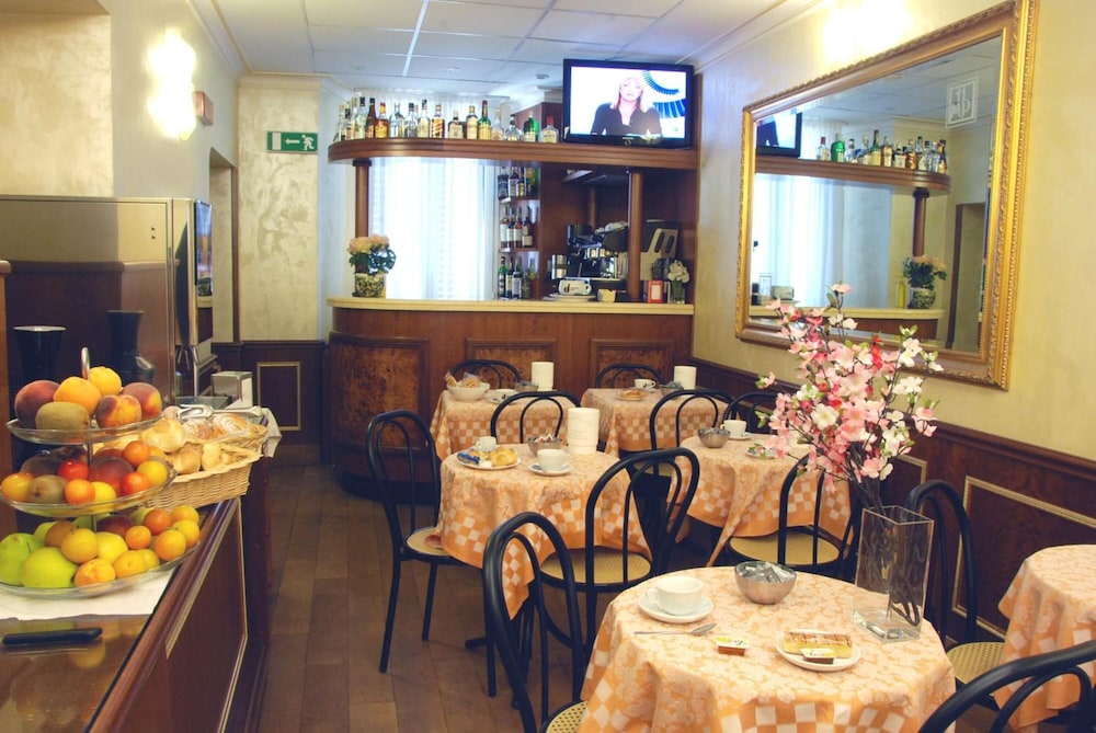 Hotel Marco Polo — Restaurant & bars in Rome, Lazio