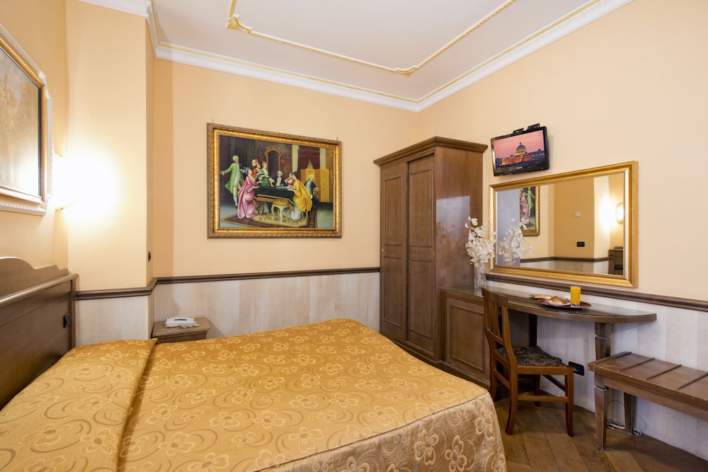 Hotel Marco Polo — Hotel rooms in Rome, Lazio