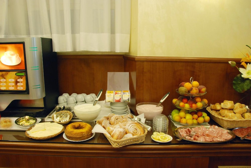 Hotel Marco Polo — Restaurant & bars in Rome, Lazio