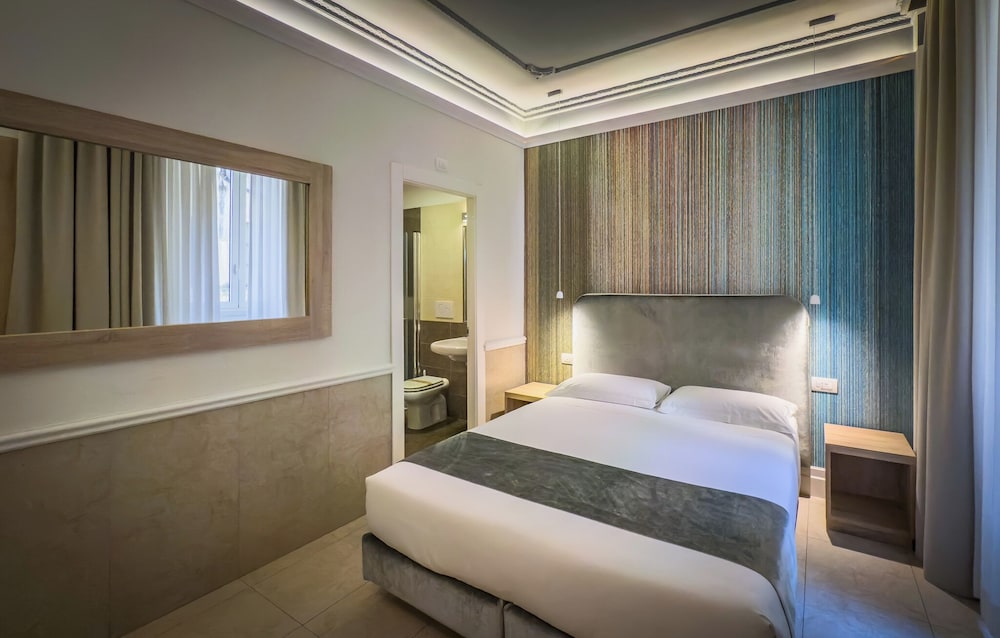 Hotel Marco Polo — Hotel rooms in Rome, Lazio