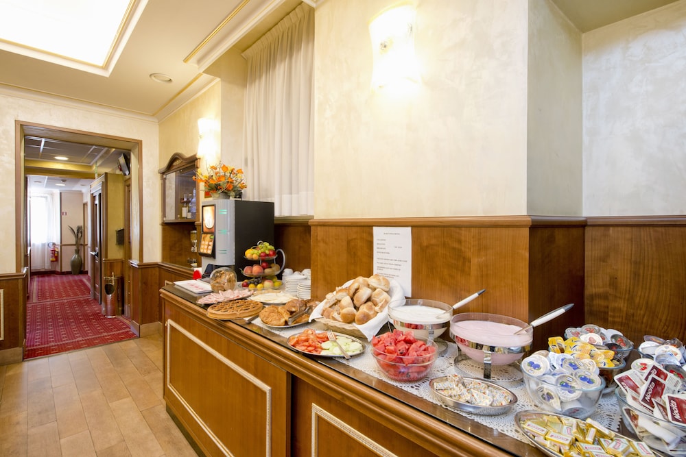Hotel Marco Polo — Restaurant & bars in Rome, Lazio