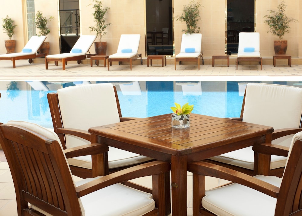 Grand Millennium Dubai — Swimming pool in Dubai