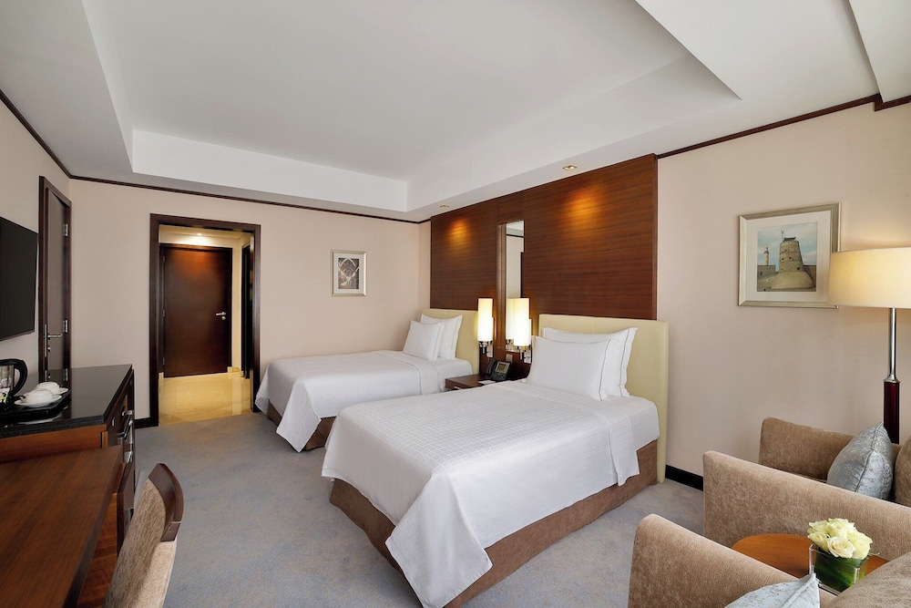 Grand Millennium Dubai — Hotel rooms in Dubai