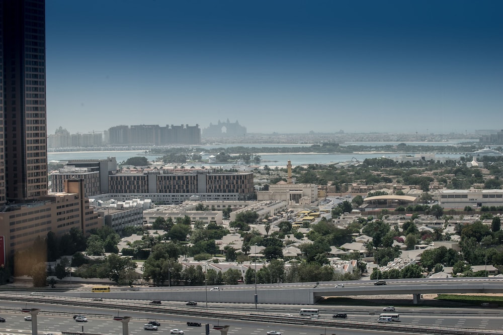 Grand Millennium Dubai — Attractions in the area in Dubai