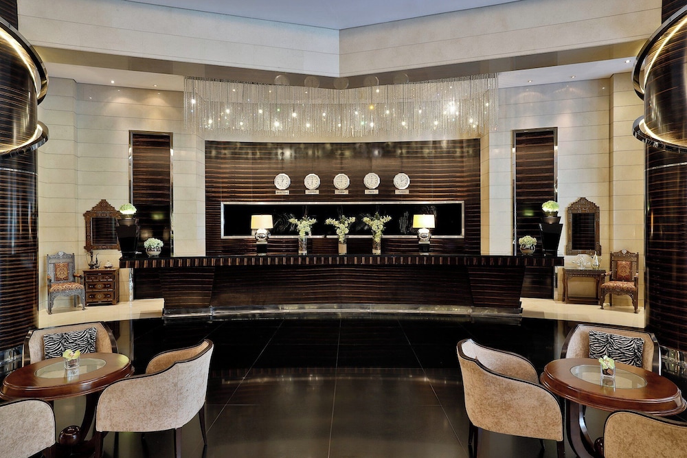 Grand Millennium Dubai — Hotel building in Dubai