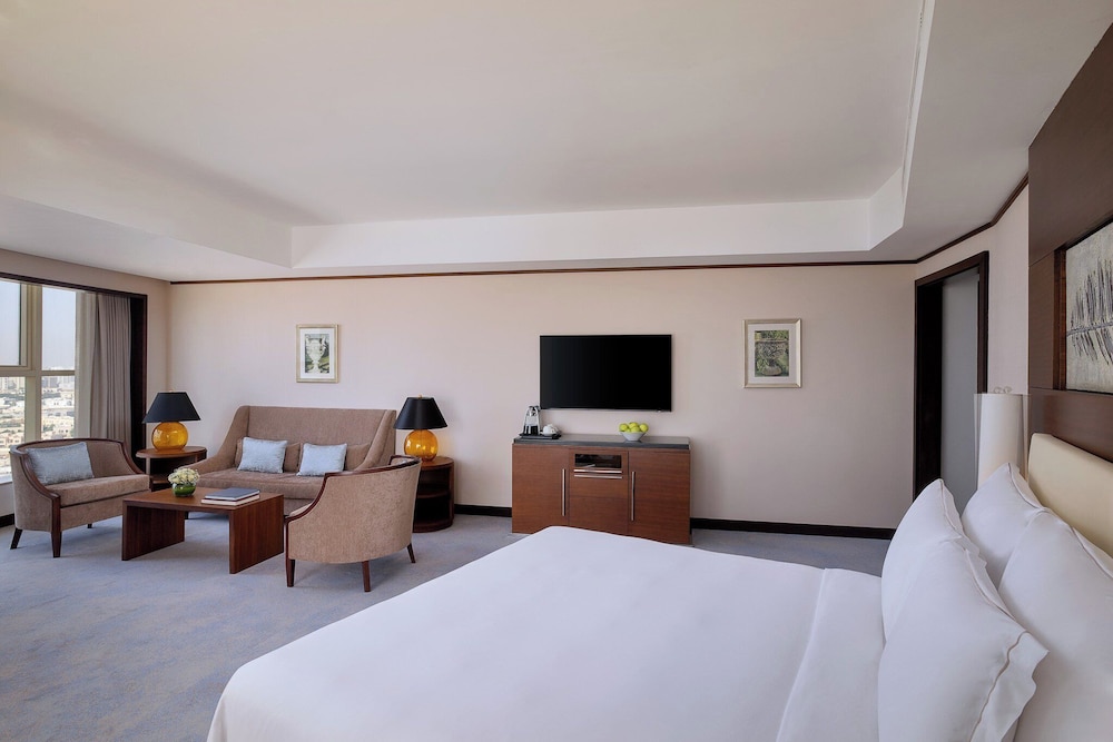 Grand Millennium Dubai — Hotel rooms in Dubai