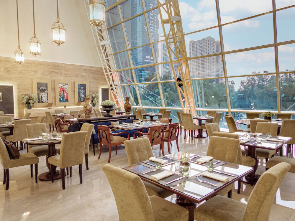 Grand Millennium Dubai — Restaurant & bars in Dubai