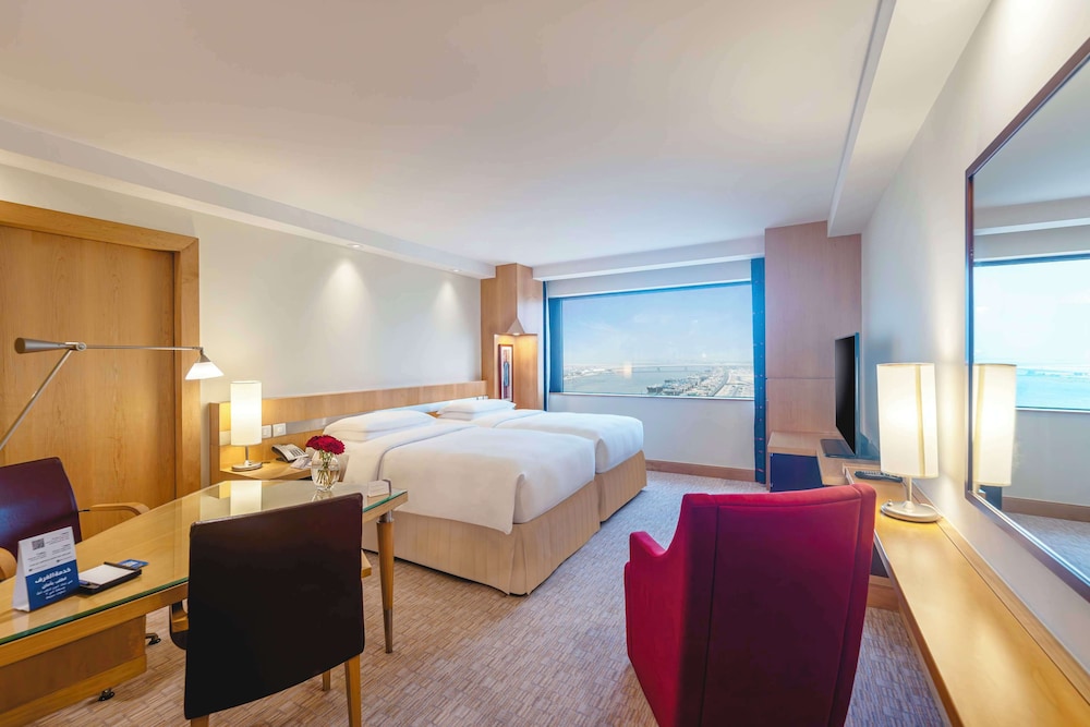 Hyatt Regency Dubai — Hotel rooms in Dubai