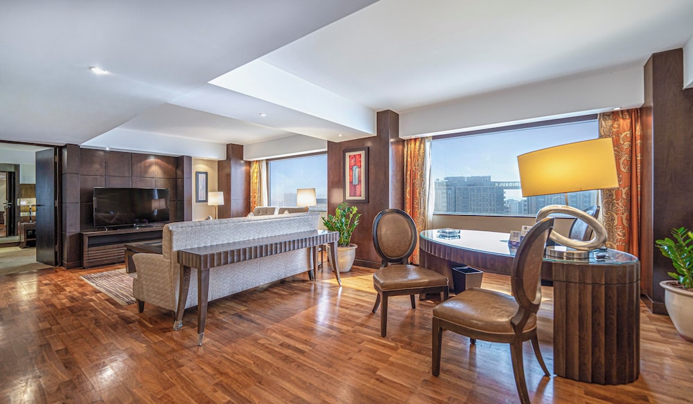 Hyatt Regency Dubai — Hotel rooms in Dubai