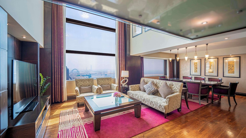 Hyatt Regency Dubai — Hotel rooms in Dubai
