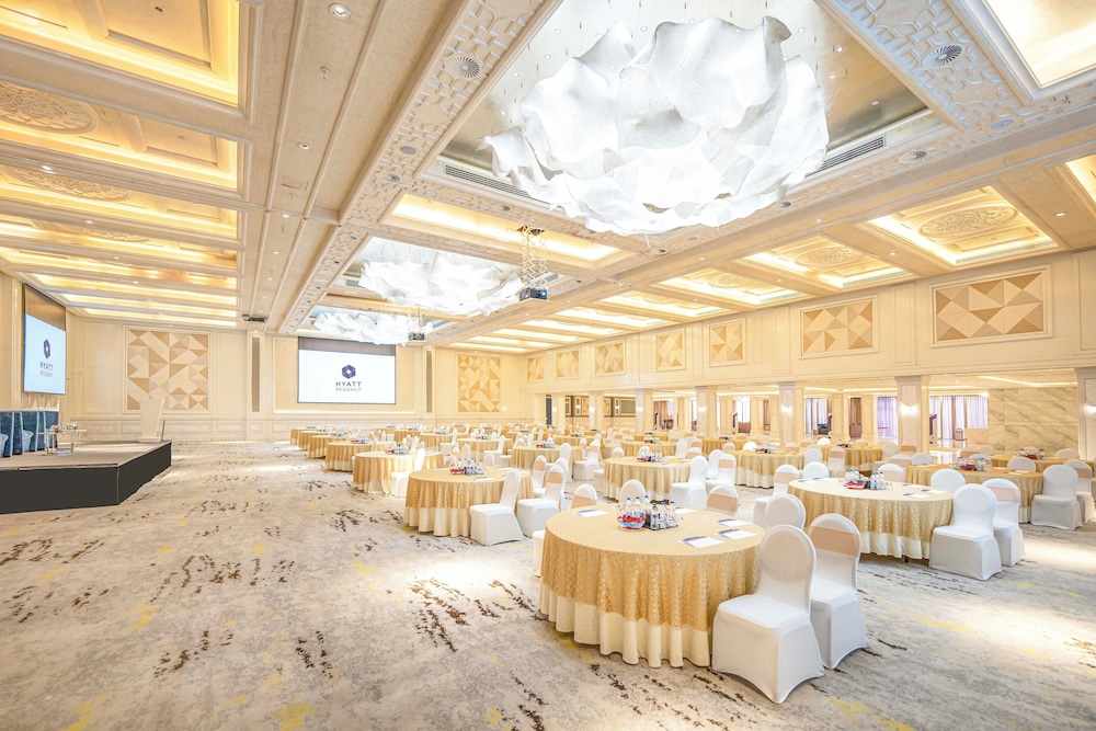 Hyatt Regency Dubai — Hotel building in Dubai