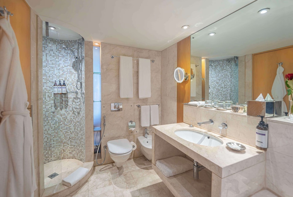 Hyatt Regency Dubai — Hotel rooms in Dubai