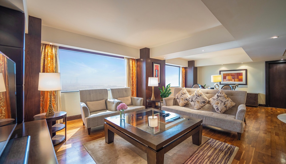 Hyatt Regency Dubai — Hotel rooms in Dubai