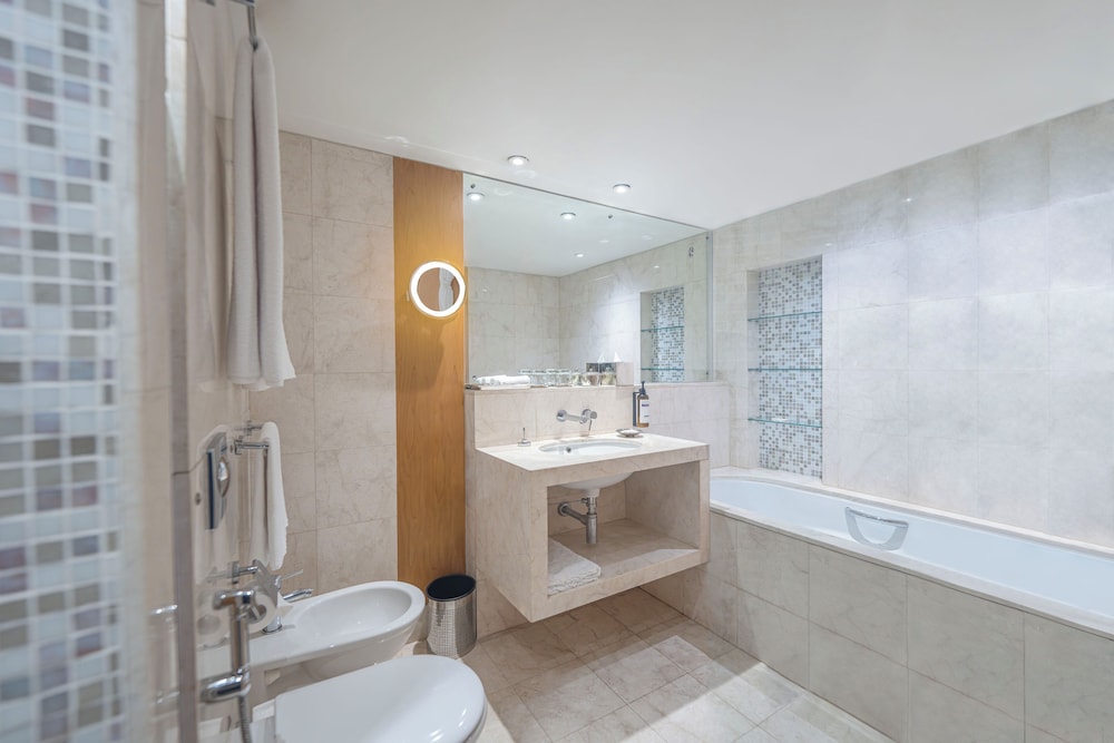 Hyatt Regency Dubai — Hotel rooms in Dubai