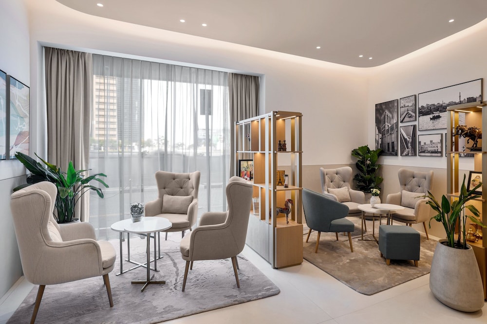 Residence Inn by Marriott Sheikh Zayed Road — Hotel building in Dubai