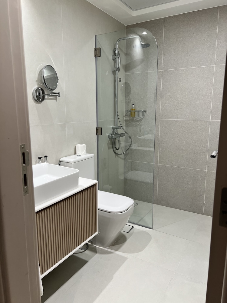 Residence Inn by Marriott Sheikh Zayed Road — Hotel rooms in Dubai