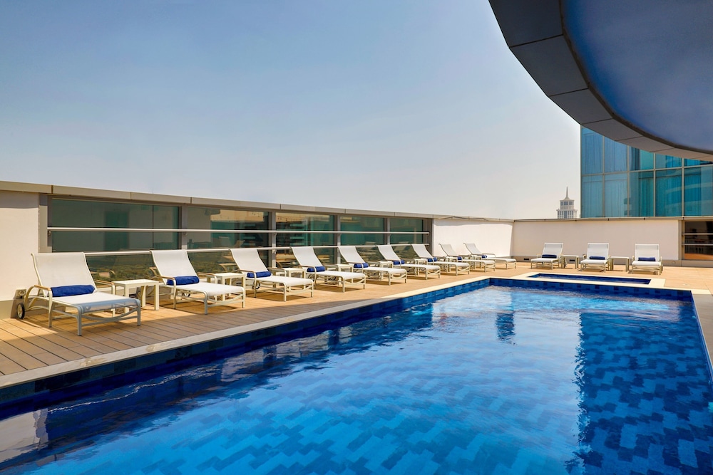 Residence Inn by Marriott Sheikh Zayed Road — Main photo in Dubai