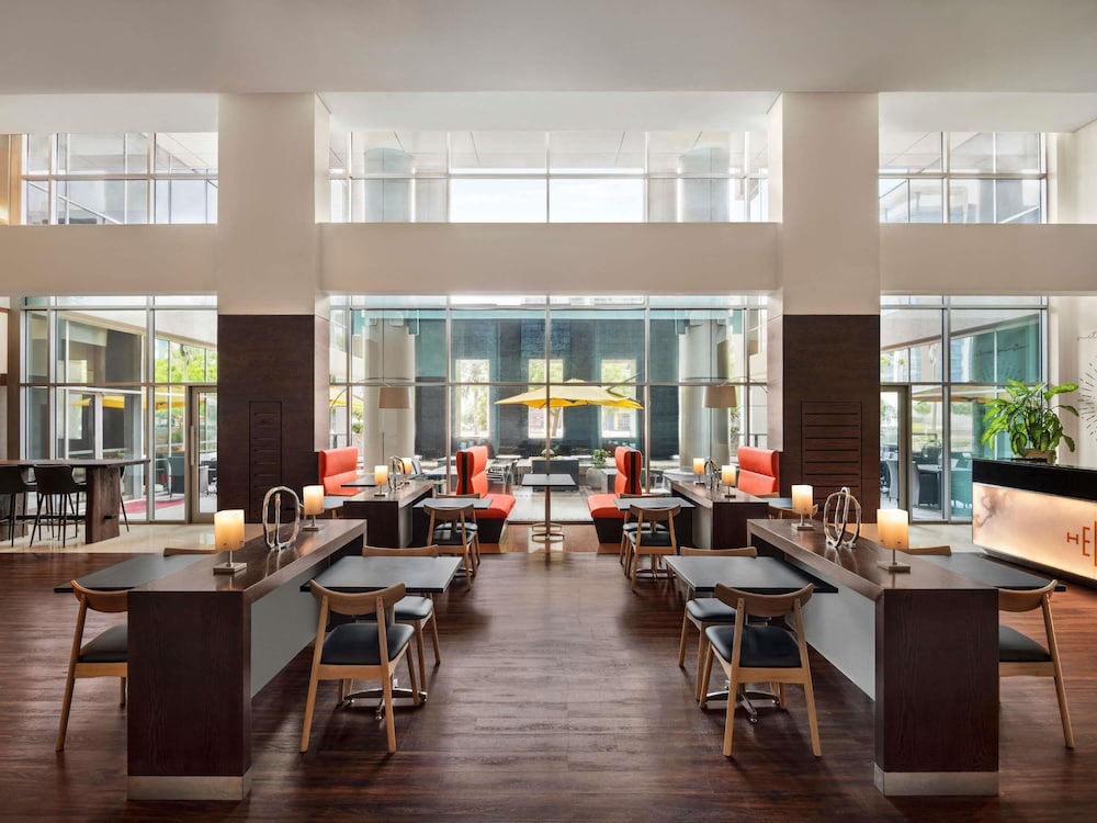 ibis Dubai Al Rigga — Restaurant & bars in Dubai