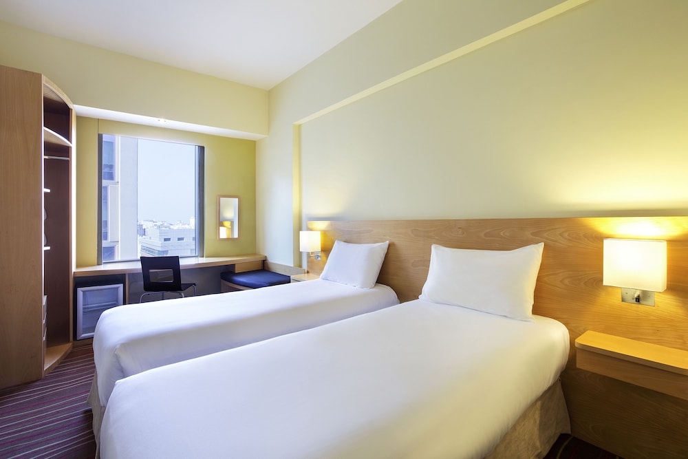 ibis Dubai Al Rigga — Hotel rooms in Dubai