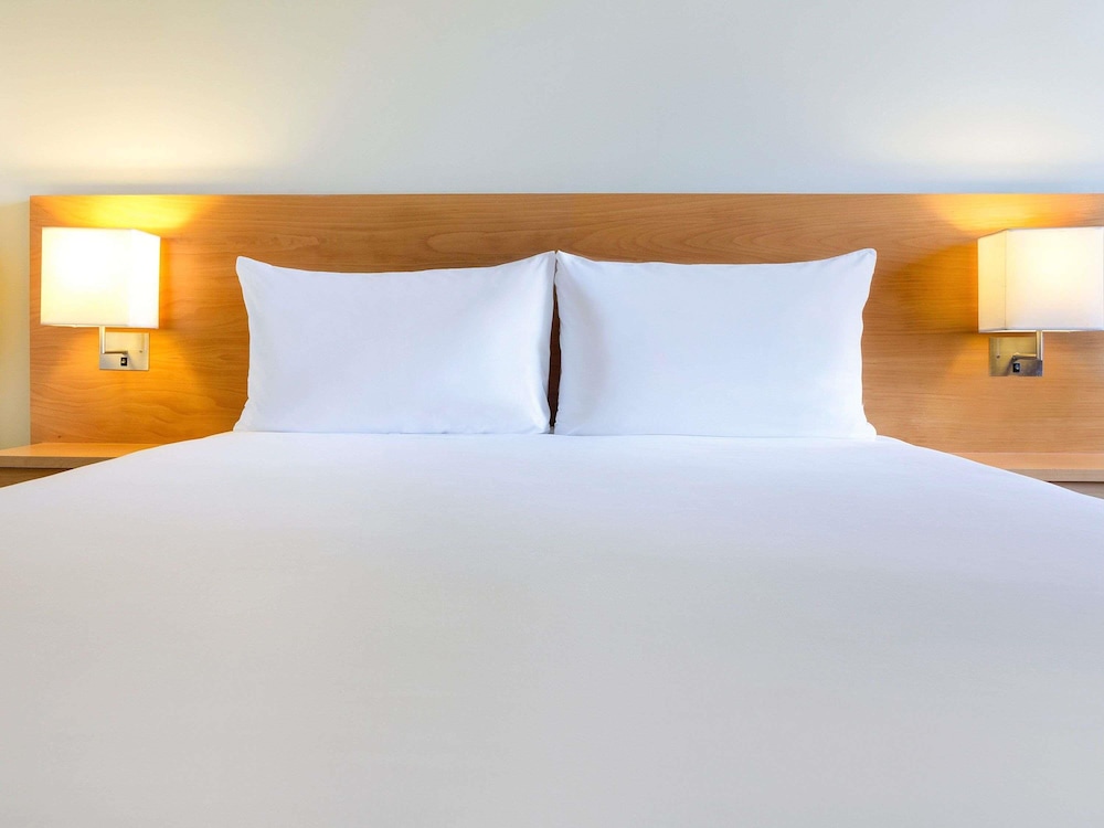 ibis Dubai Al Rigga — Hotel rooms in Dubai