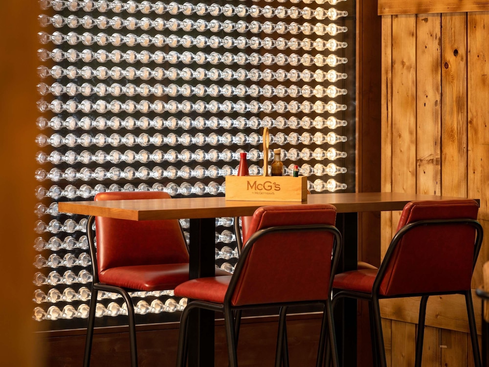 ibis Mall Avenue Dubai — Restaurant & bars in Dubai