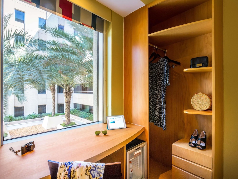 ibis Mall Avenue Dubai — Hotel rooms in Dubai