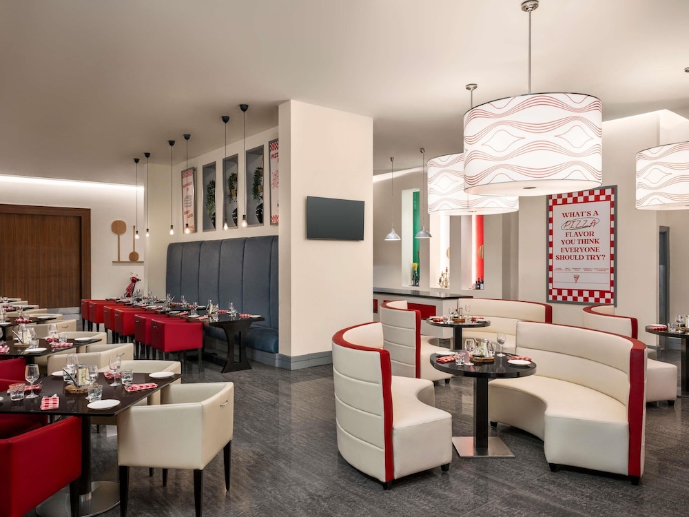 ibis Mall Avenue Dubai — Restaurant & bars in Dubai