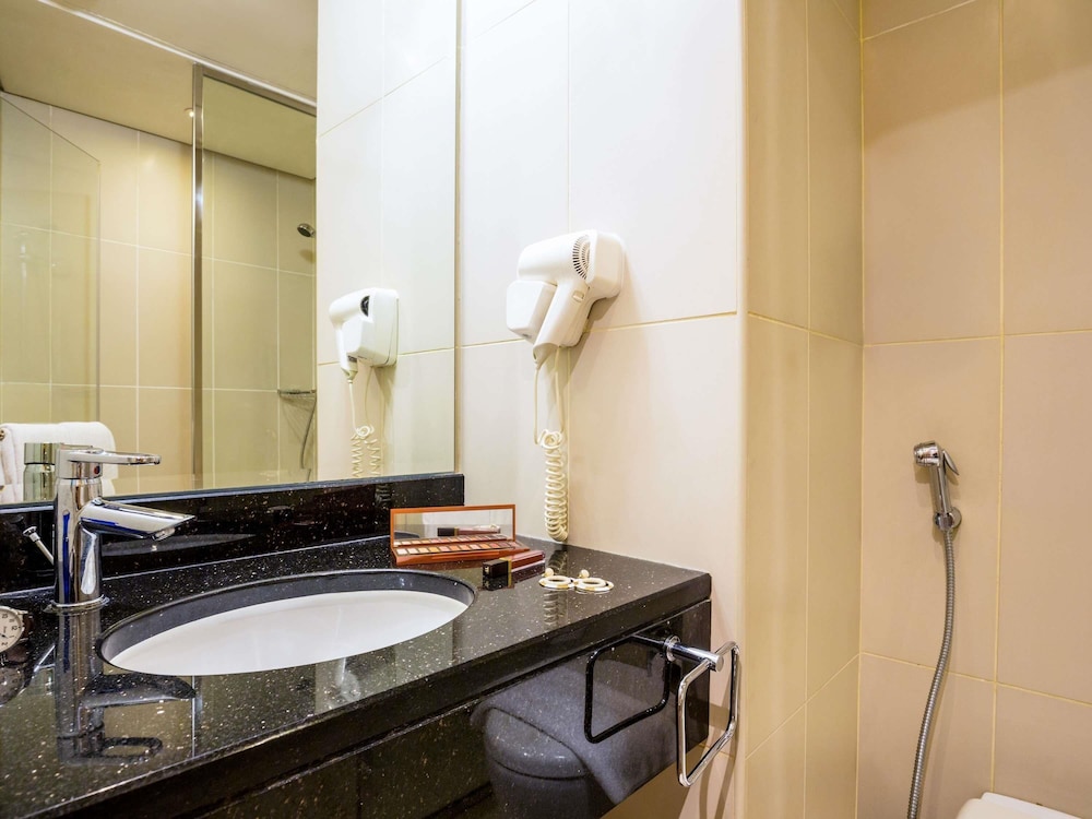 ibis Mall Avenue Dubai — Hotel rooms in Dubai
