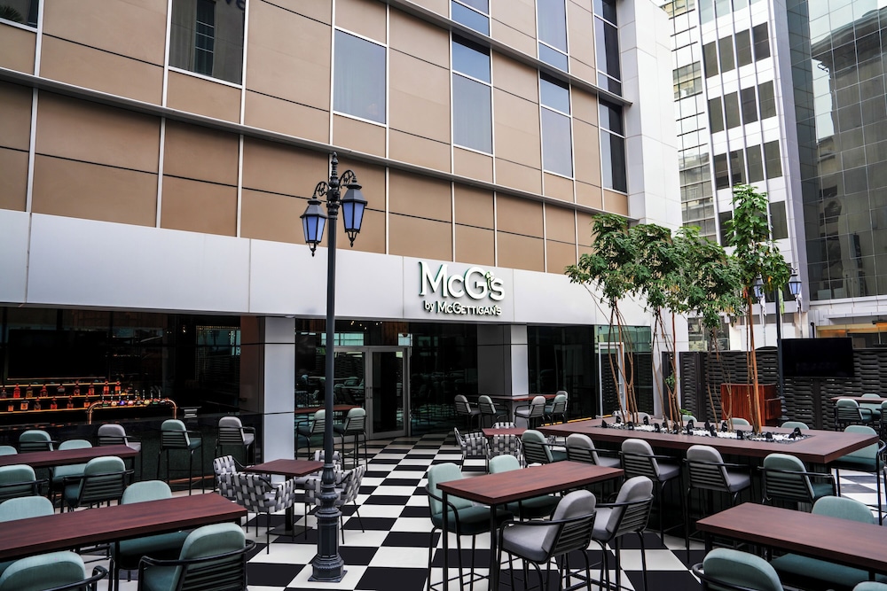ibis Mall Avenue Dubai — Restaurant & bars in Dubai
