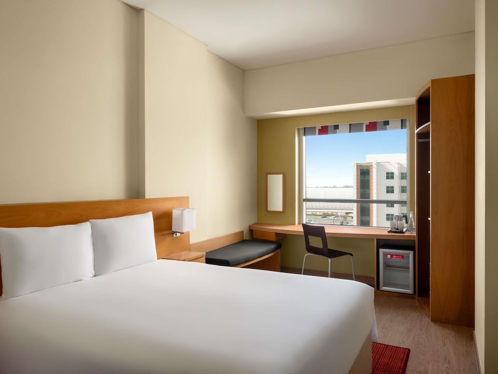 ibis Mall Avenue Dubai — Hotel rooms in Dubai