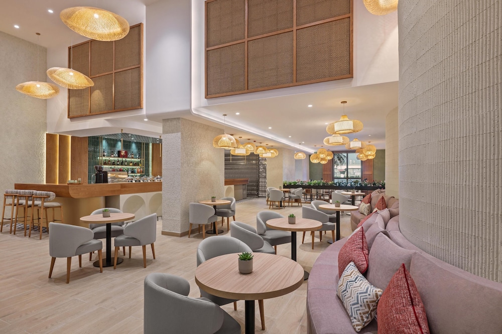 NH Collection Dubai Ibn Battuta — Restaurant & bars in Dubai