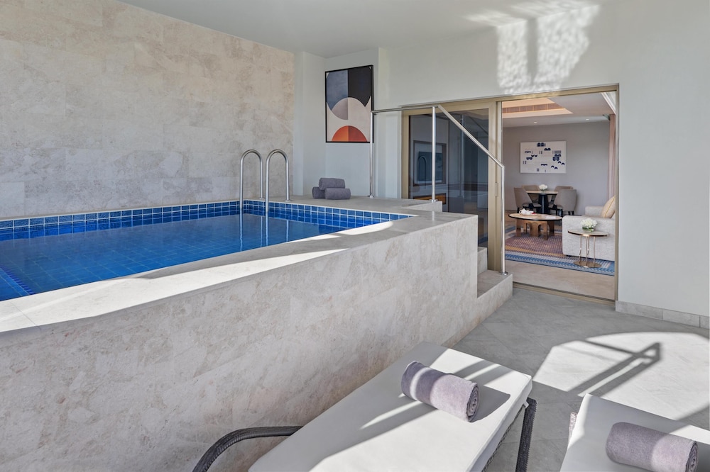 NH Collection Dubai Ibn Battuta — Swimming pool in Dubai