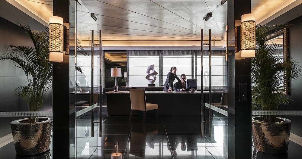 InterContinental Dubai Festival City by IHG — Restaurant & bars in Dubai
